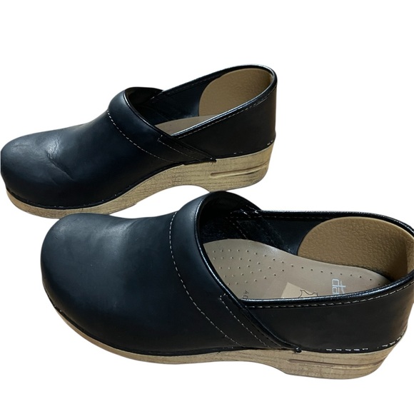 Dansko Black Professional Clogs - Picture 2 of 8